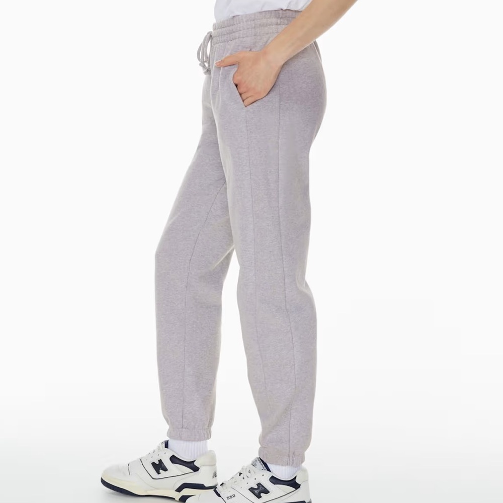 Aritzia Tna CozyAF Fleece Boyfriend Sweatpants